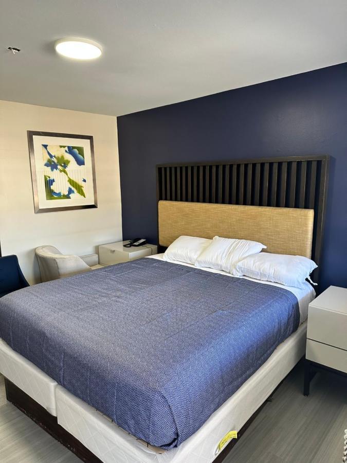 Economy 7 Inn Хамптон Экстерьер фото